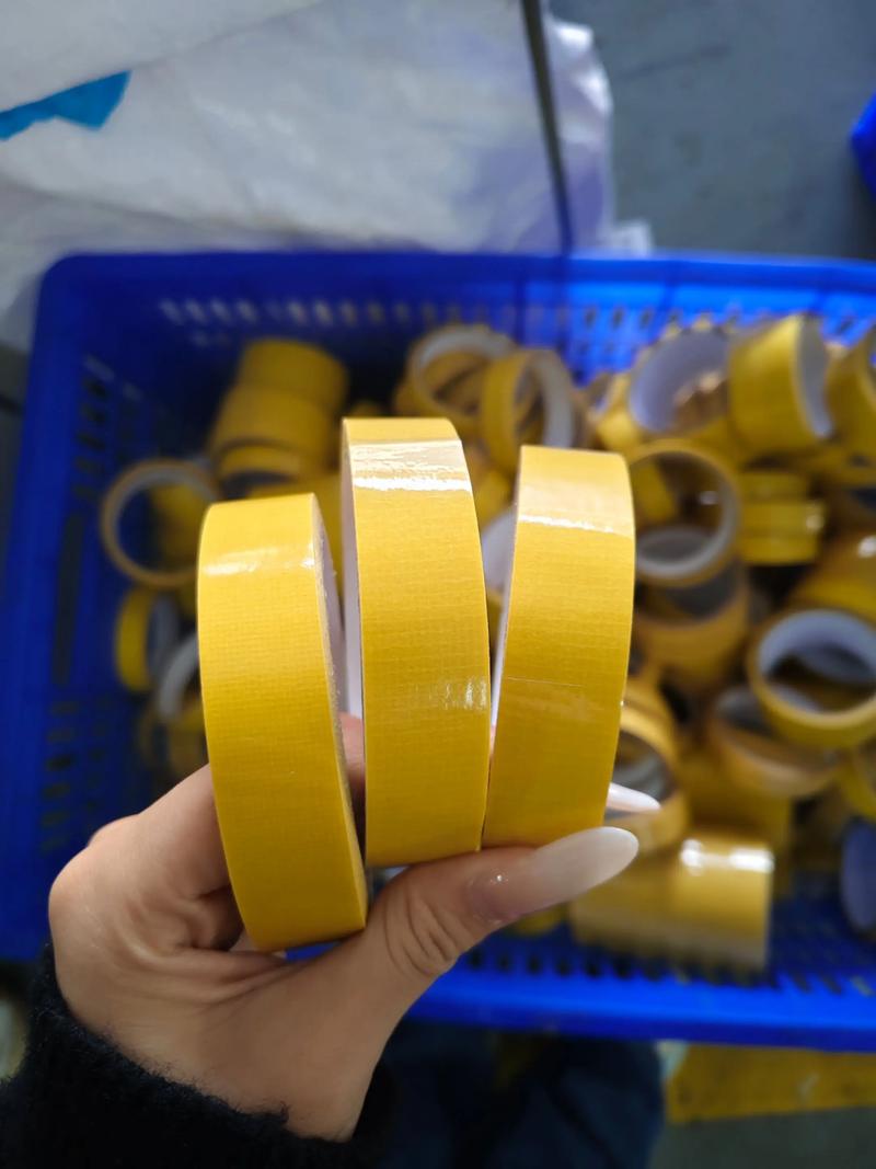 双面胶电视剧剧情 双面胶电视剧剧情